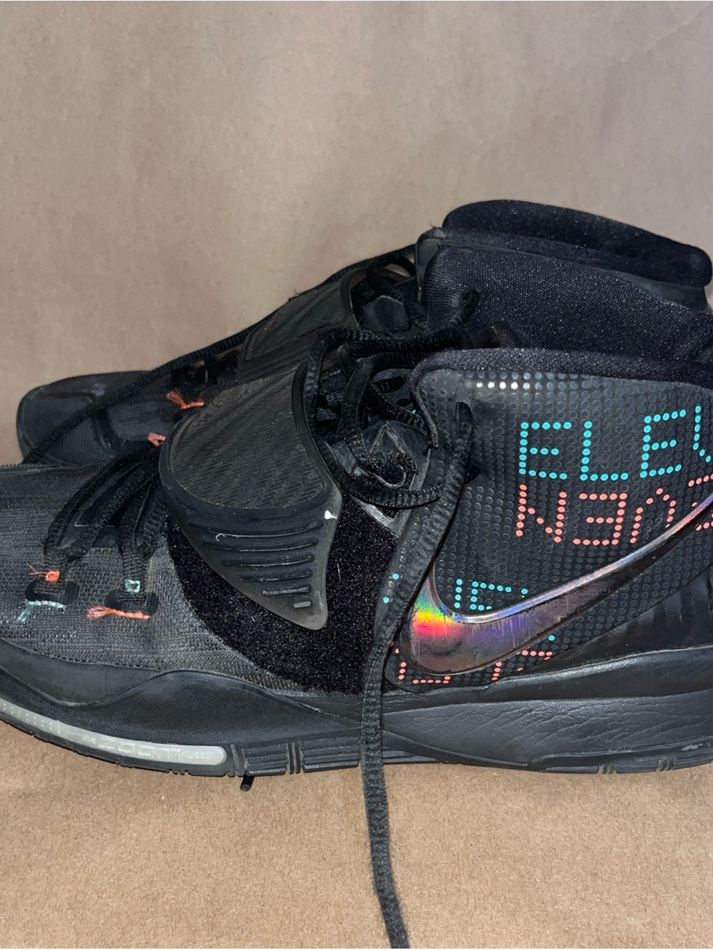 - Nike Kyrie 6 Shot Clock. Size 11.5 . (#N63) - Picture 5 of 10